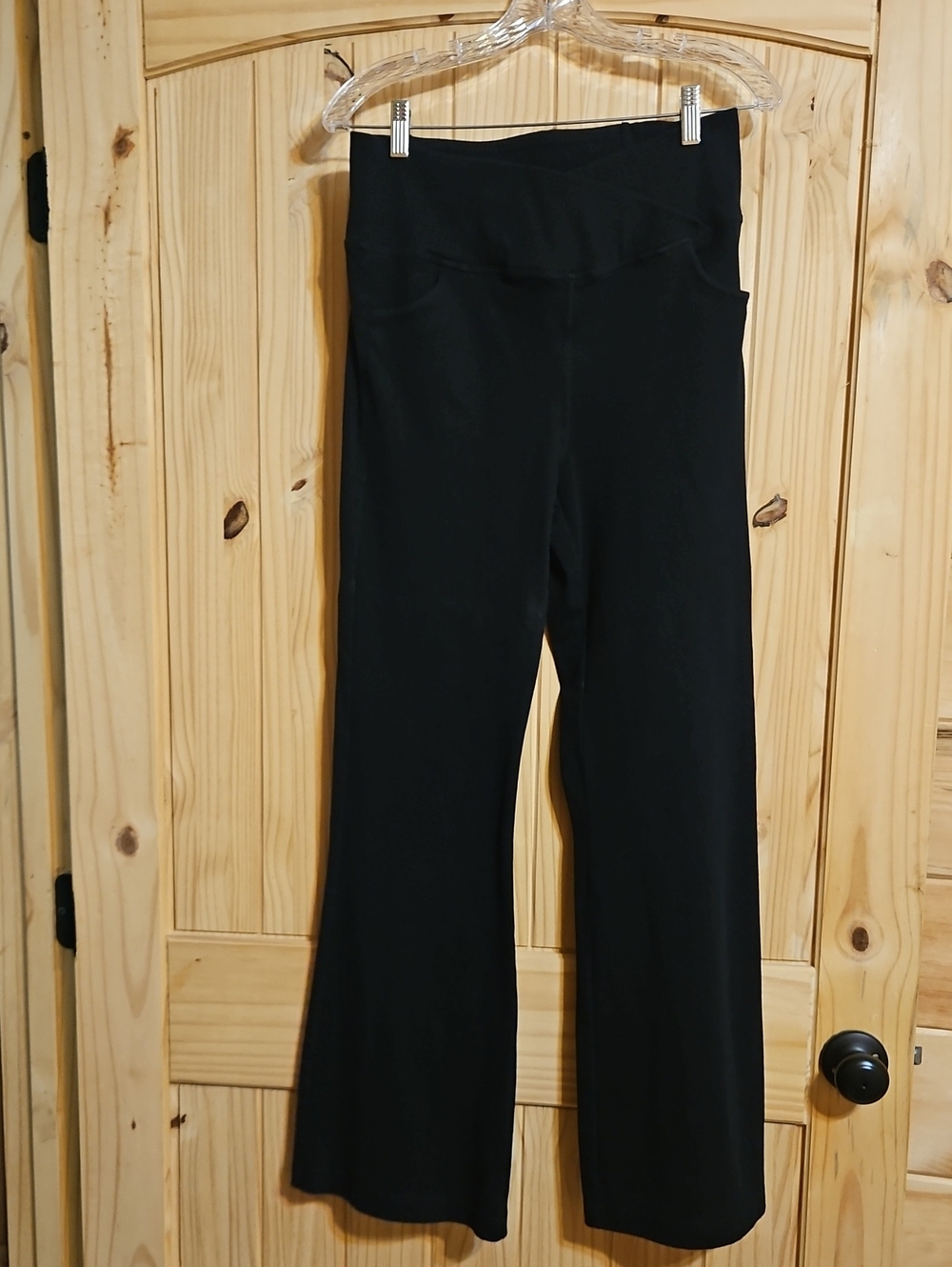 Women's Black High-Waist Wide-Leg Jeggings